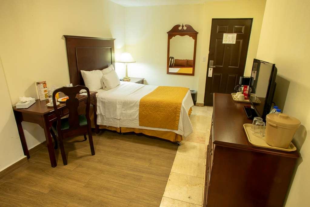 Hotel Plaza Calzada Monterrey Habitación foto